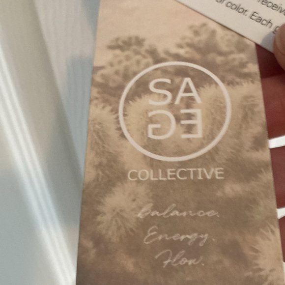 Brand New Sage Collective Stretch Top - Picture 5 of 6